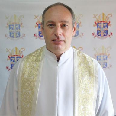Pe. Volnei Junior Vanassi