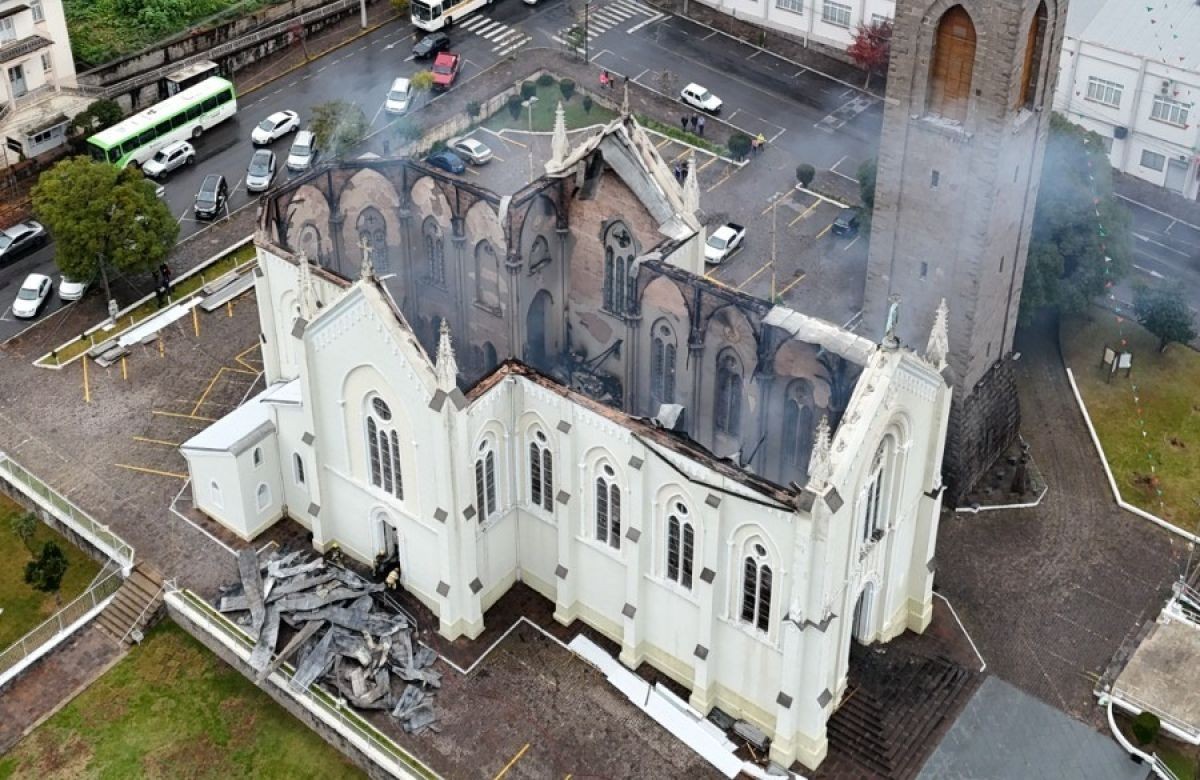 Foto de capa da notícia Comissão é criada para coordenar reconstrução da Igreja Matriz de Flores da Cunha