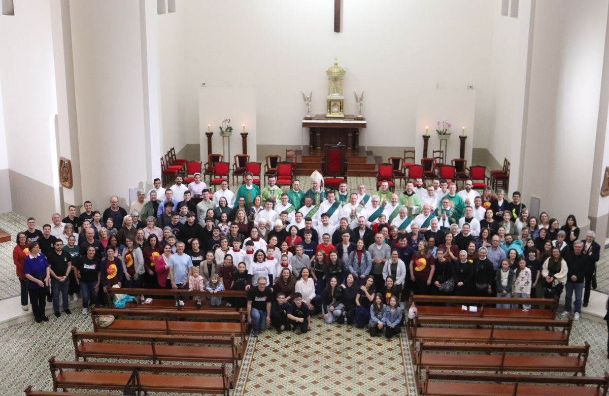 Foto de capa da notícia Caminhada, Terço, formação e Missa: um dia intenso abre o Mês Vocacional 2026 na Diocese de Caxias do Sul