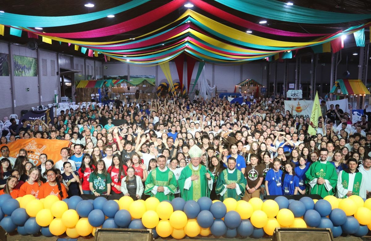 Foto de capa da notícia Mais de 800 jovens celebram a 9ª Jornada Diocesana da Juventude em Flores da Cunha