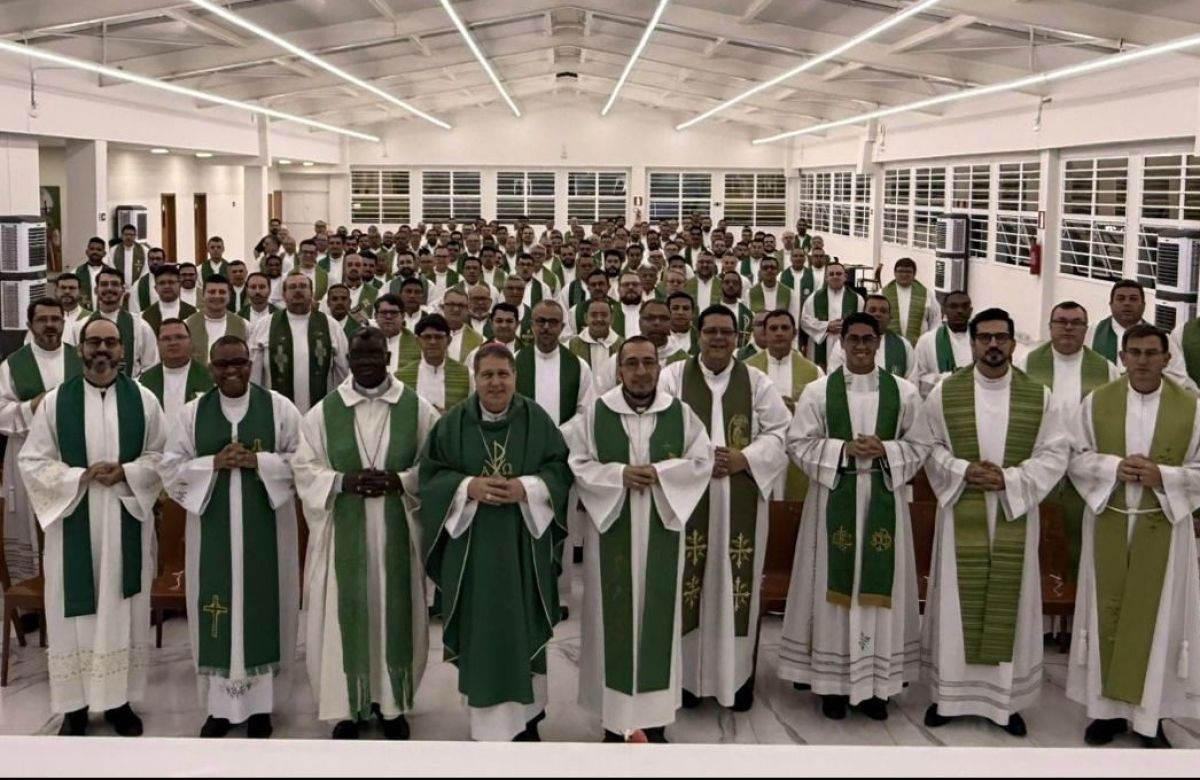 Foto de capa da notícia Diocese de Caxias do Sul participa de encontro nacional de atualização para formadores dos seminários, em Minas