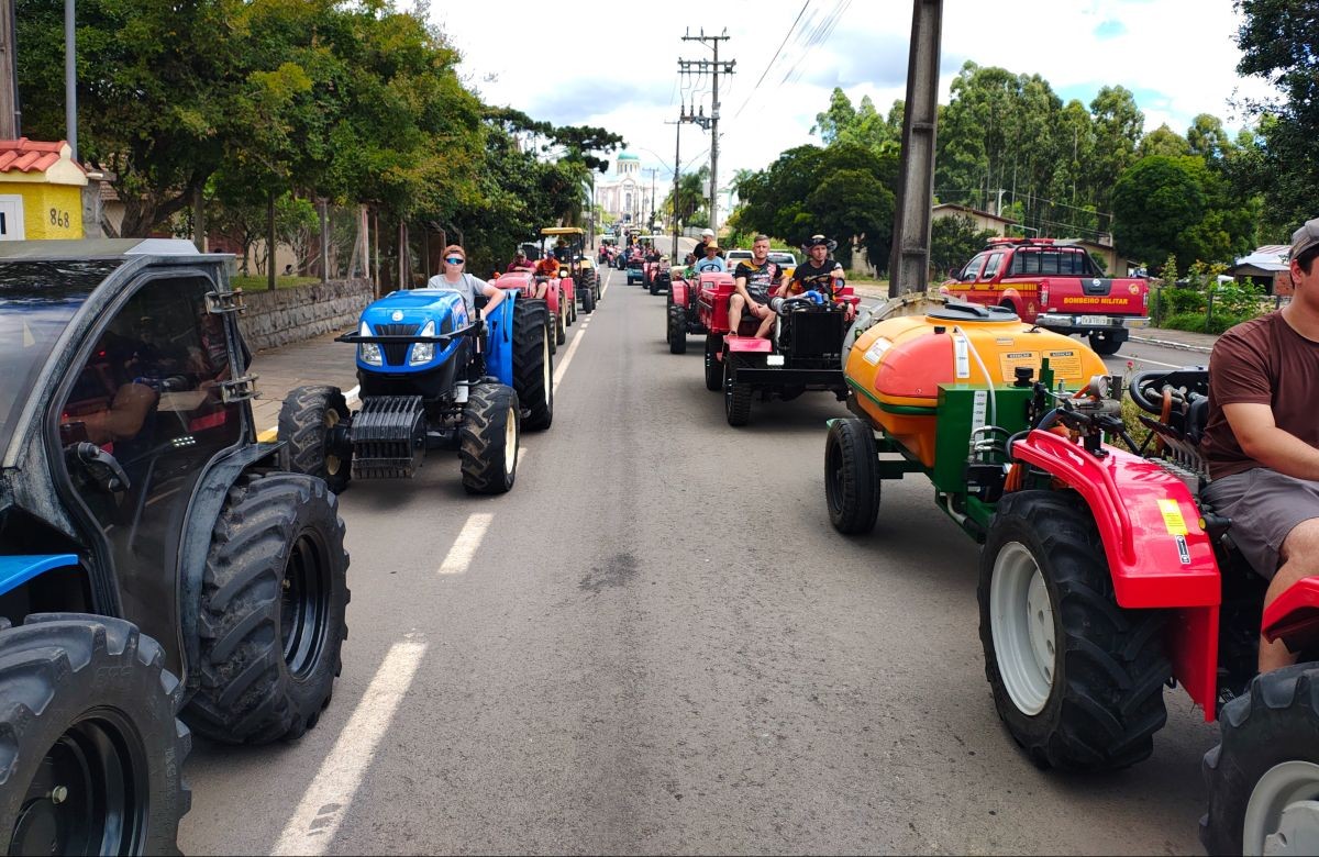 Foto de capa da notícia Milhares de fiéis participam da 126ª Romaria Votiva de Nossa Senhora de Caravaggio, em gesto de gratidão pela colheita