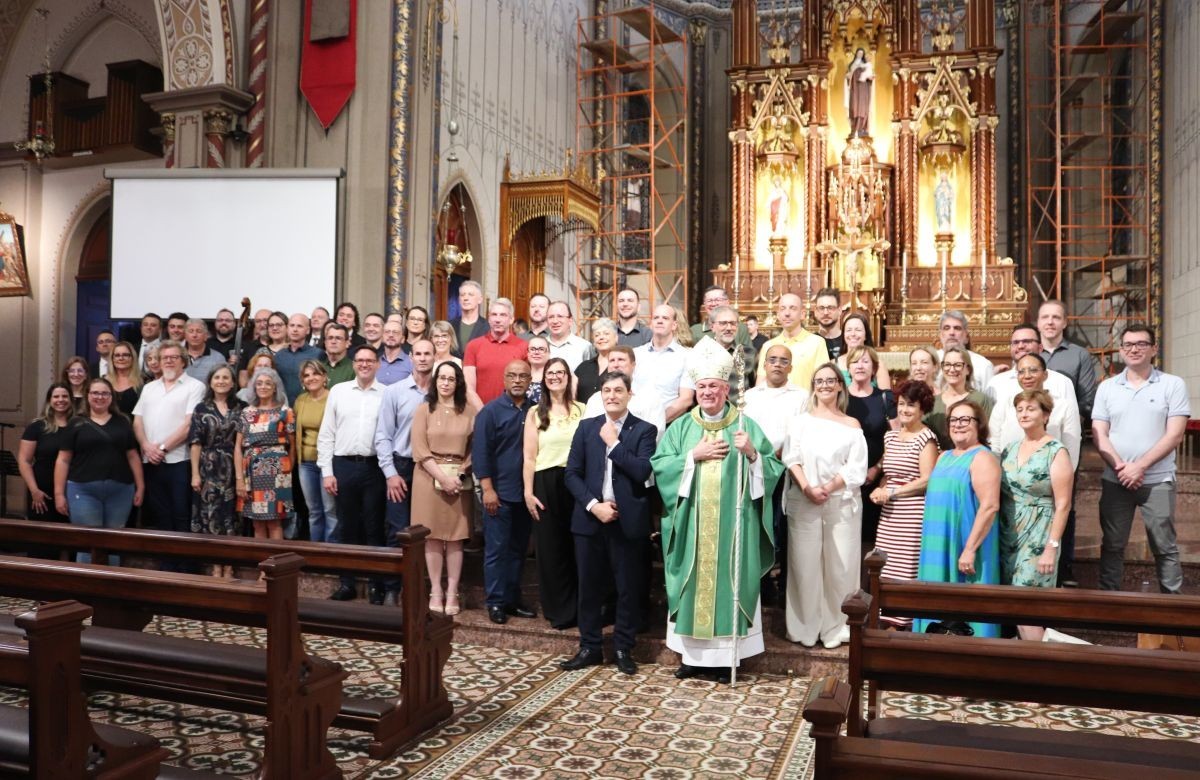 Foto de capa da notícia Missa na Catedral Diocesana marca a celebração dos 59 anos de instalação da Universidade de Caxias do Sul
