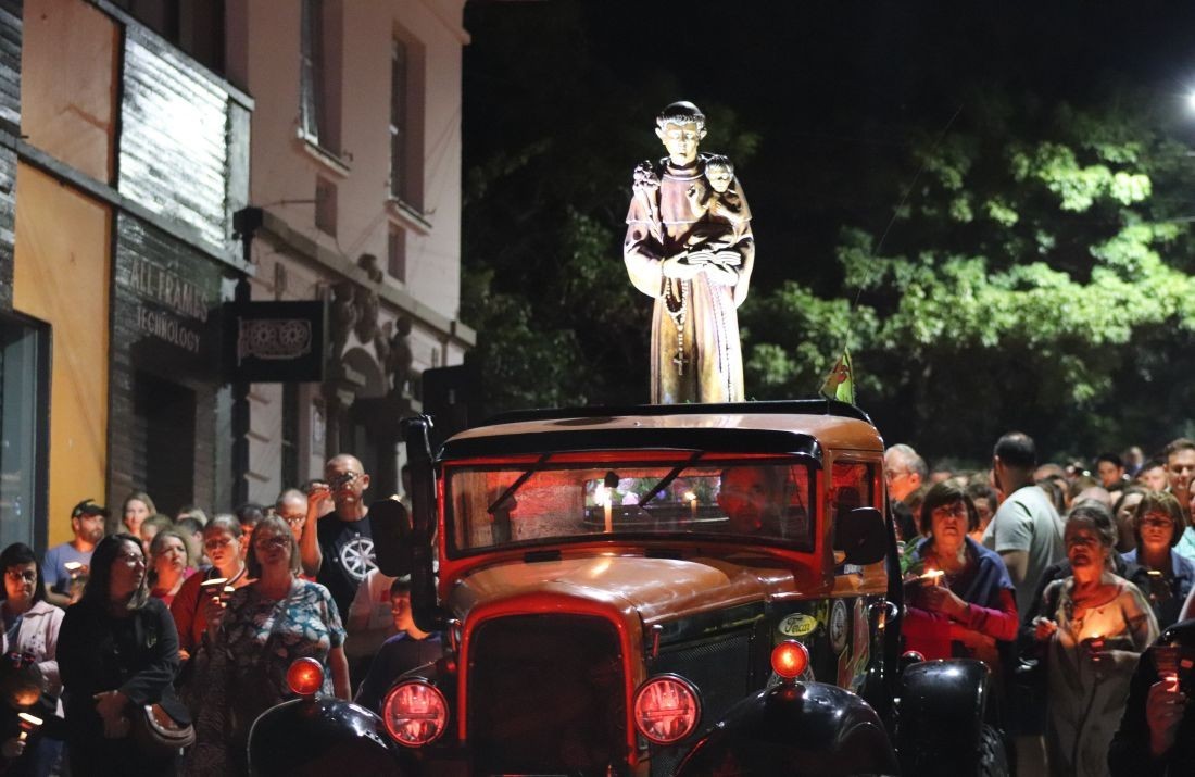 Foto de capa da notícia Paróquia Santo Antônio de Bento prepara procissão luminosa da 148ª Festa do Padroeiro