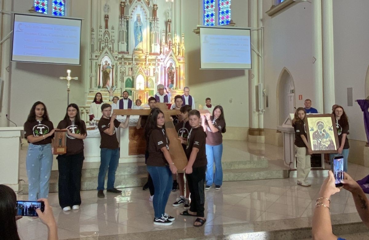 Foto de capa da notícia Setor Juventude realiza Missa de lançamento da Pré-Jornada da 9ª JTchêJ