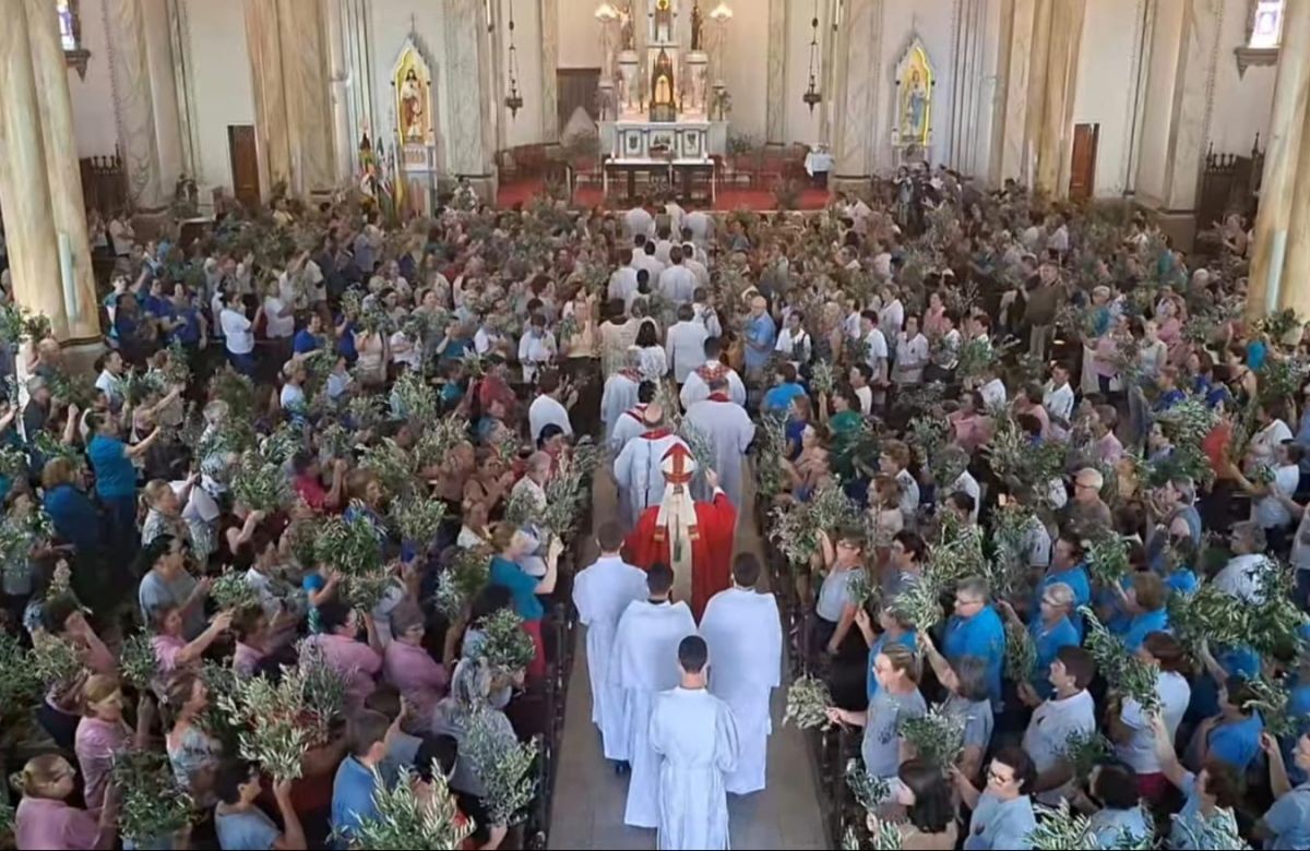Foto de capa da notícia 9º Encontro de Zeladoras do Vicariato de Nova Prata reúne 600 pessoas na abertura da Semana Santa