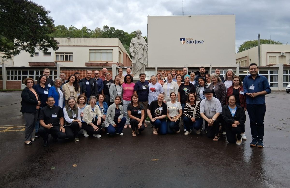 Foto de capa da notícia Diocese de Caxias do Sul participa de encontro da Comissão de Animação Bíblico-Catequética do Regional Sul 3