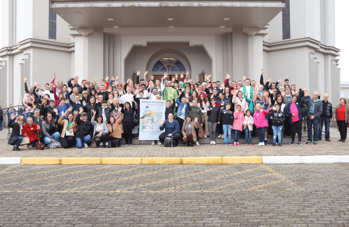 Foto de capa da notícia Romaria Vocacional da Diocese de Caxias reúne mais de 100 pessoas no Santuário de Caravaggio