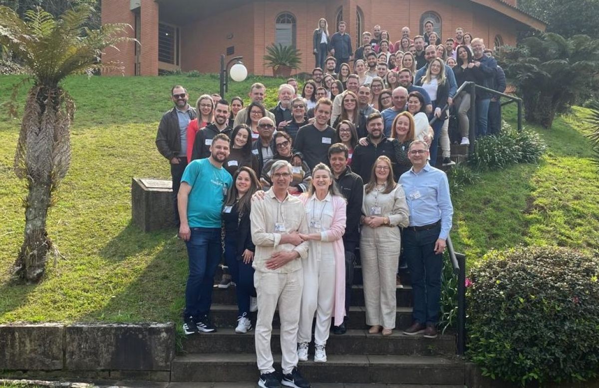 Foto de capa da notícia Encontro de preparação ao matrimônio do mês de agosto de 2024 reúne 35 casais no Centro de Pastoral, em Caxias