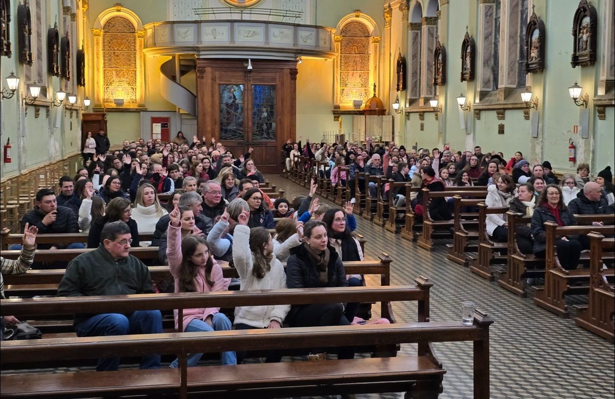 Foto de capa da notícia Paróquia Sagrado Coração de Jesus promove reflexão sobre ‘Família e Amizade’