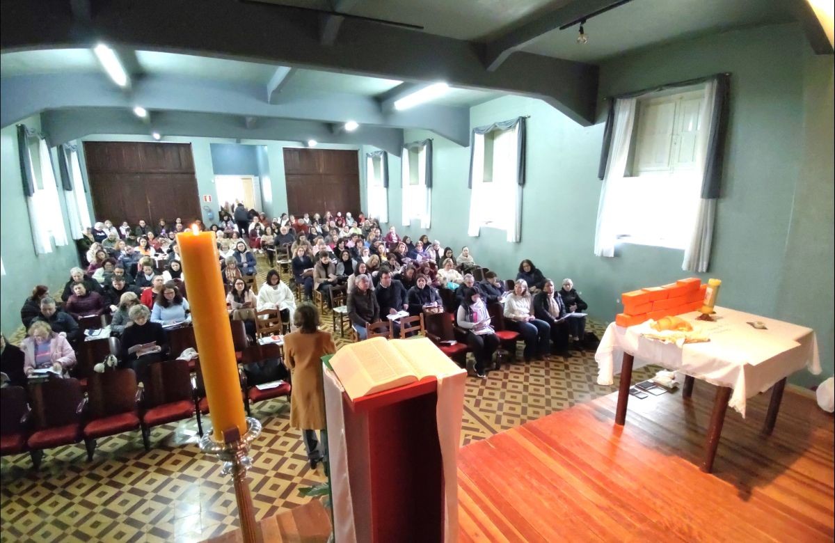 Foto de capa da notícia Comissão de IVC da Diocese de Caxias reúne catequistas para laboratório sobre os encontros de famílias da catequese