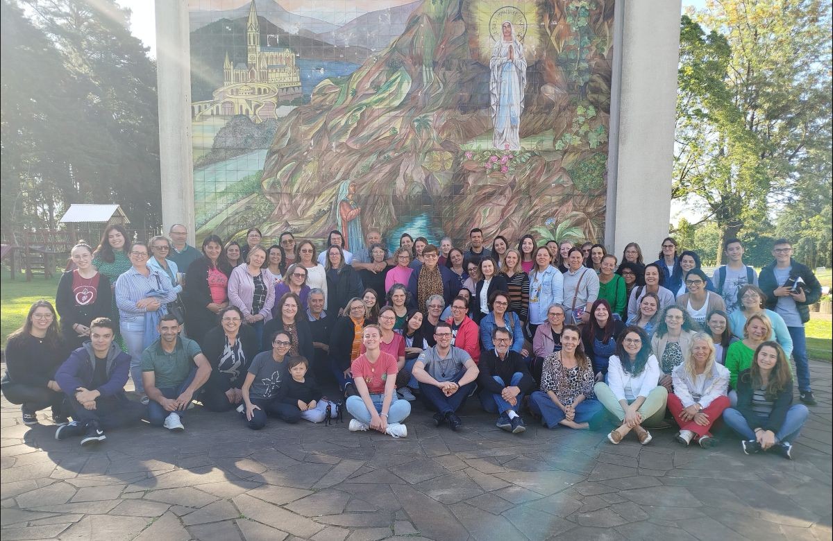 Foto de capa da notícia Região Pastoral de Farroupilha reúne catequistas em dia de retiro de espiritualidade