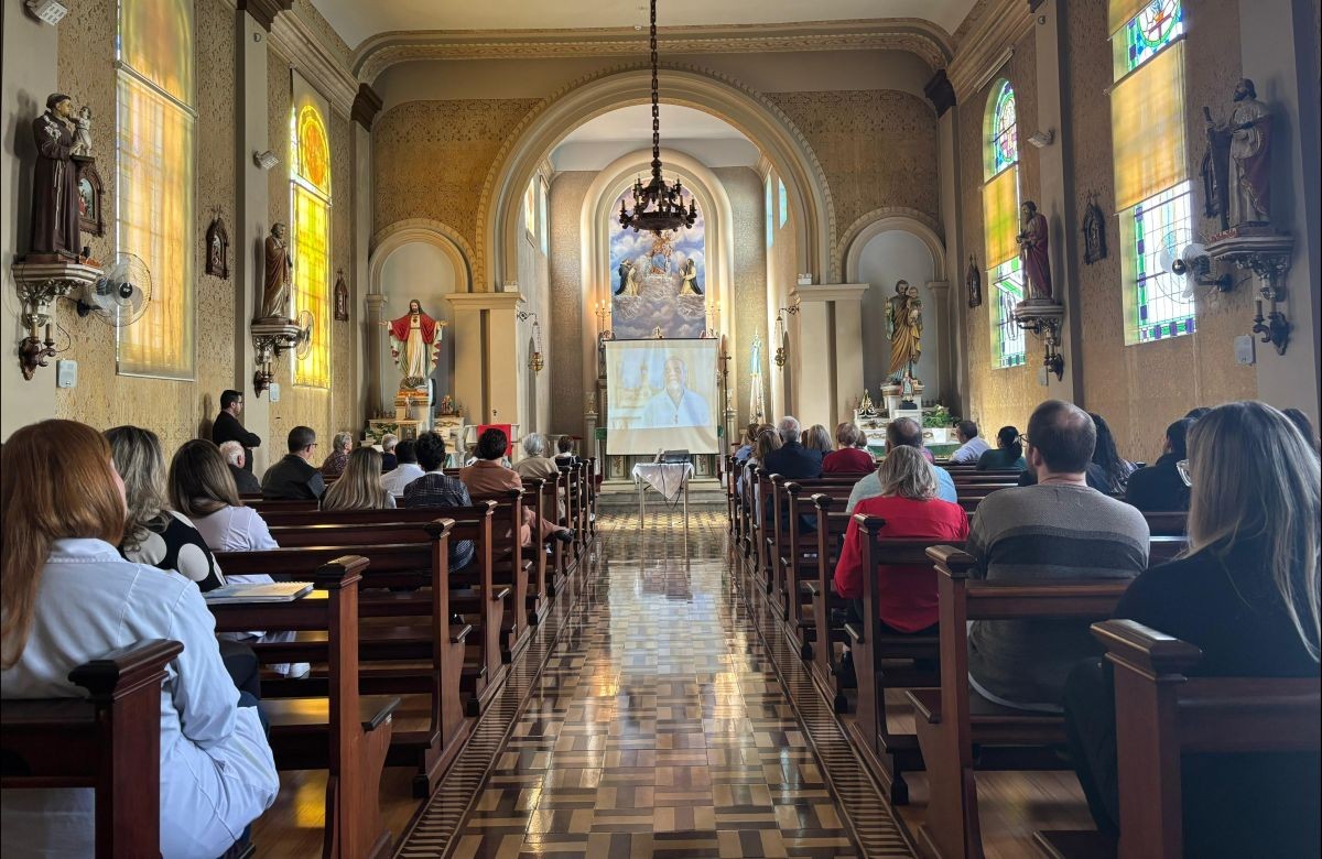 Foto de capa da notícia Sexto episódio da série documental dos 90 anos da Diocese de Caxias do Sul é apresentado no Hospital Pompéia