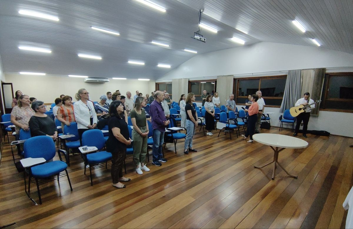 Foto de capa da notícia Cáritas da Diocese de Caxias do Sul se reúne em assembleia para apresentação do regimento e plano de trabalho