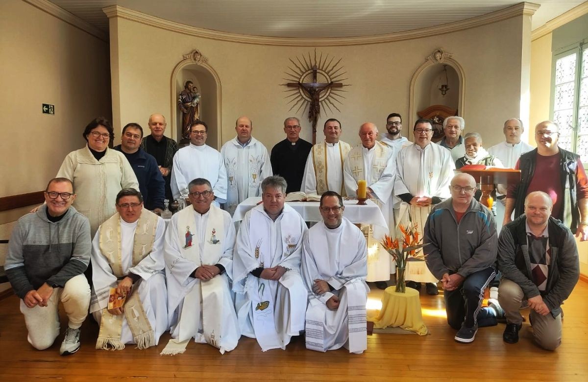 Foto de capa da notícia Primeiro grupo do clero da Diocese de Caxias se reúne em retiro de espiritualidade no Cecrei