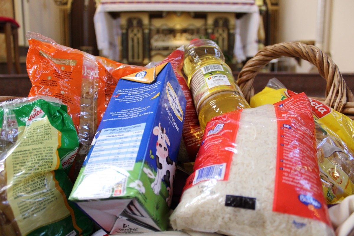 Fiéis da Diocese de Caxias do Sul partilharam mais de 20,5 toneladas de alimentos celebrações de Corpus Christi
