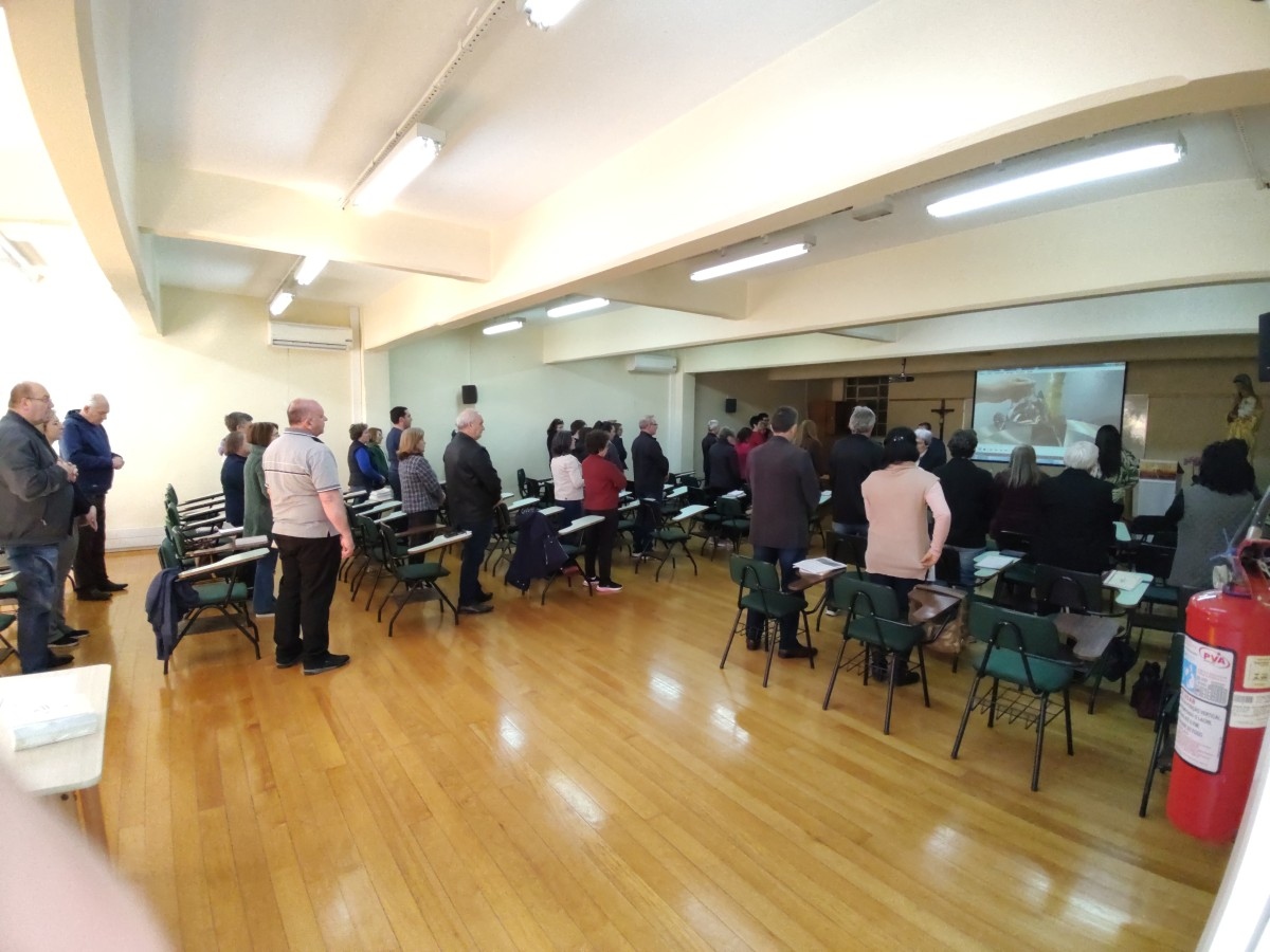 Preparadores do Batismo da Região Pastoral de Bento vivenciam laboratório prático para celebrações
