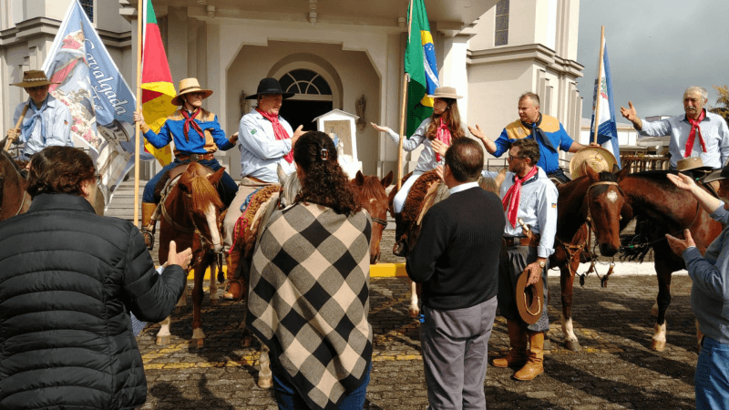 Santuário de Caravaggio acolheu a Cavalgada da Fé