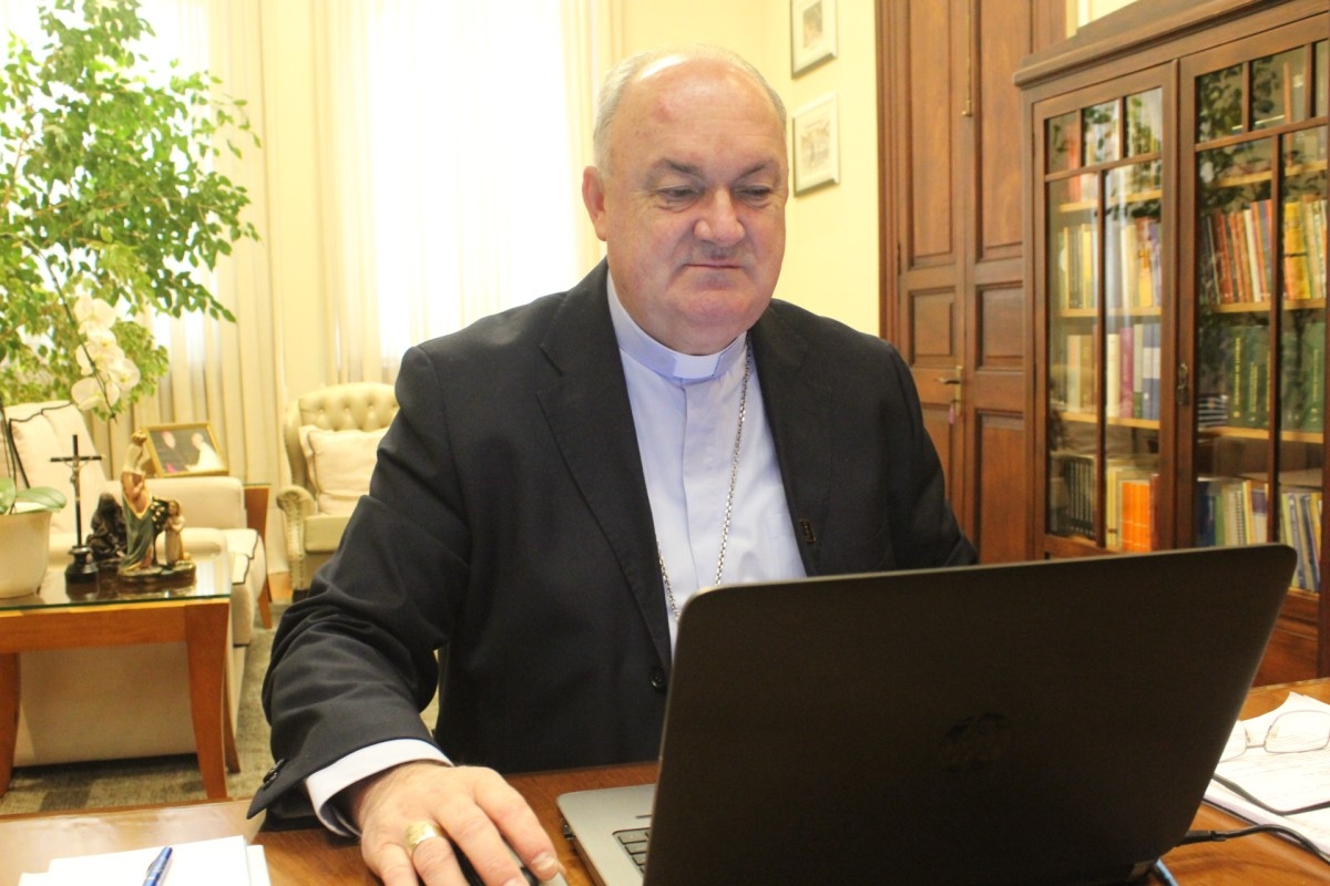 Dom José Gislon é eleito presidente da Fundação Universidade de Caxias do Sul