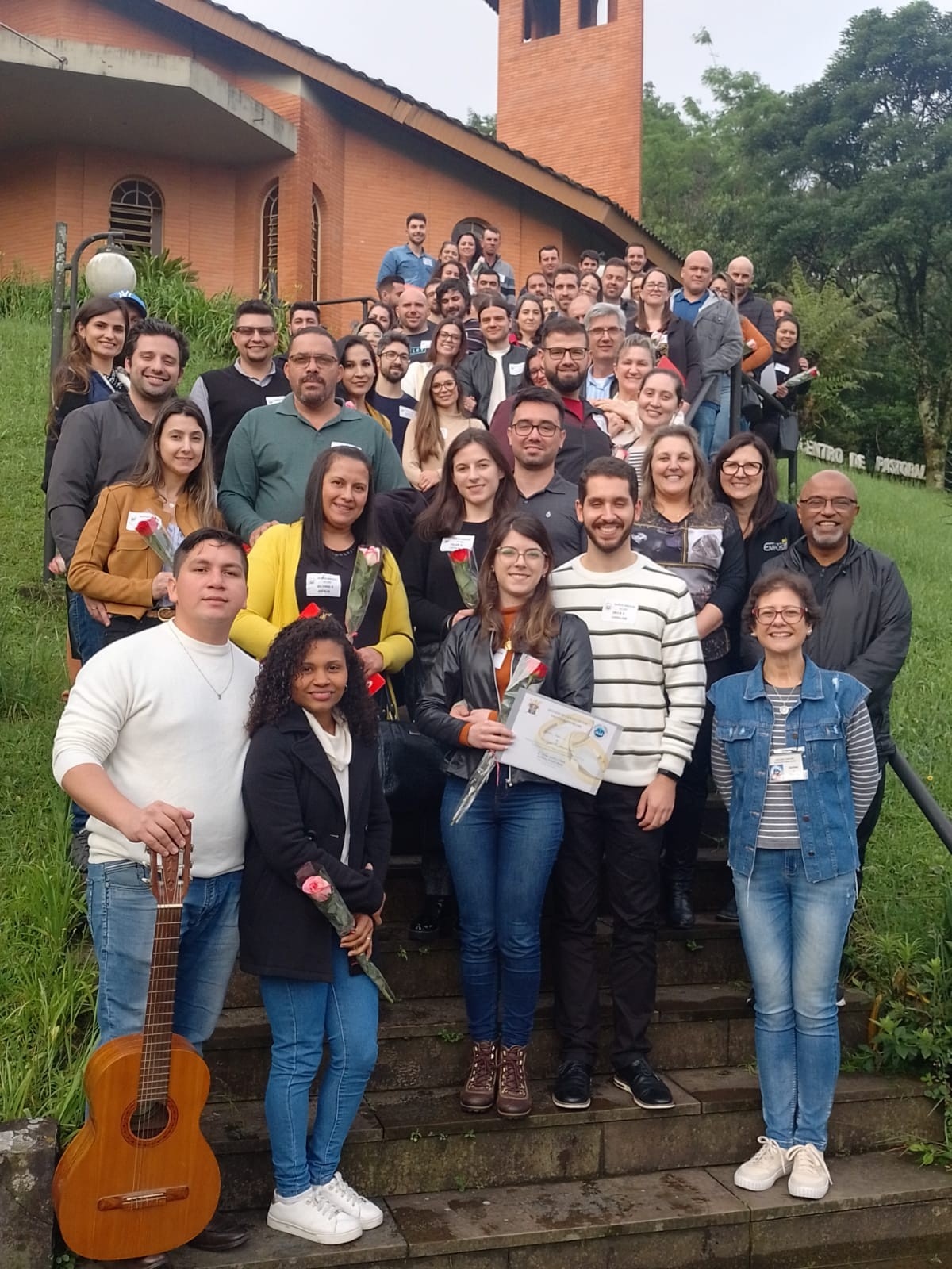 Encontro de preparação ao matrimônio reúne 30 casais em Caxias do Sul, no mês de novembro