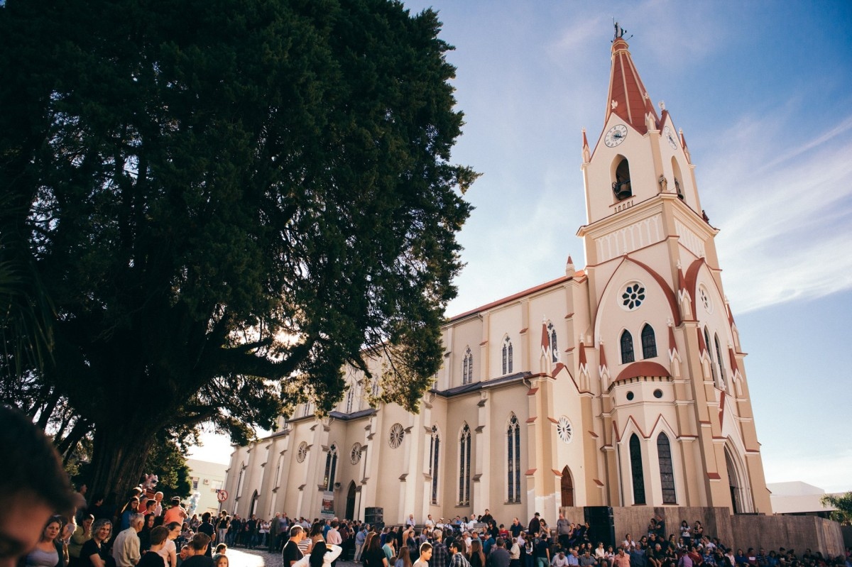 Paróquia de Garibaldi celebra 139ª Festa de São Pedro e aniversário de 100 anos da Igreja Matriz