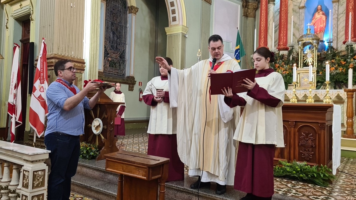 Apostolado da Oração realiza novena e festa ao Sagrado Coração de Jesus em Antônio Prado