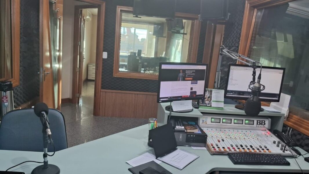 Rádio Miriam Caravaggio completa 68 anos de fundação nesta quinta-feira