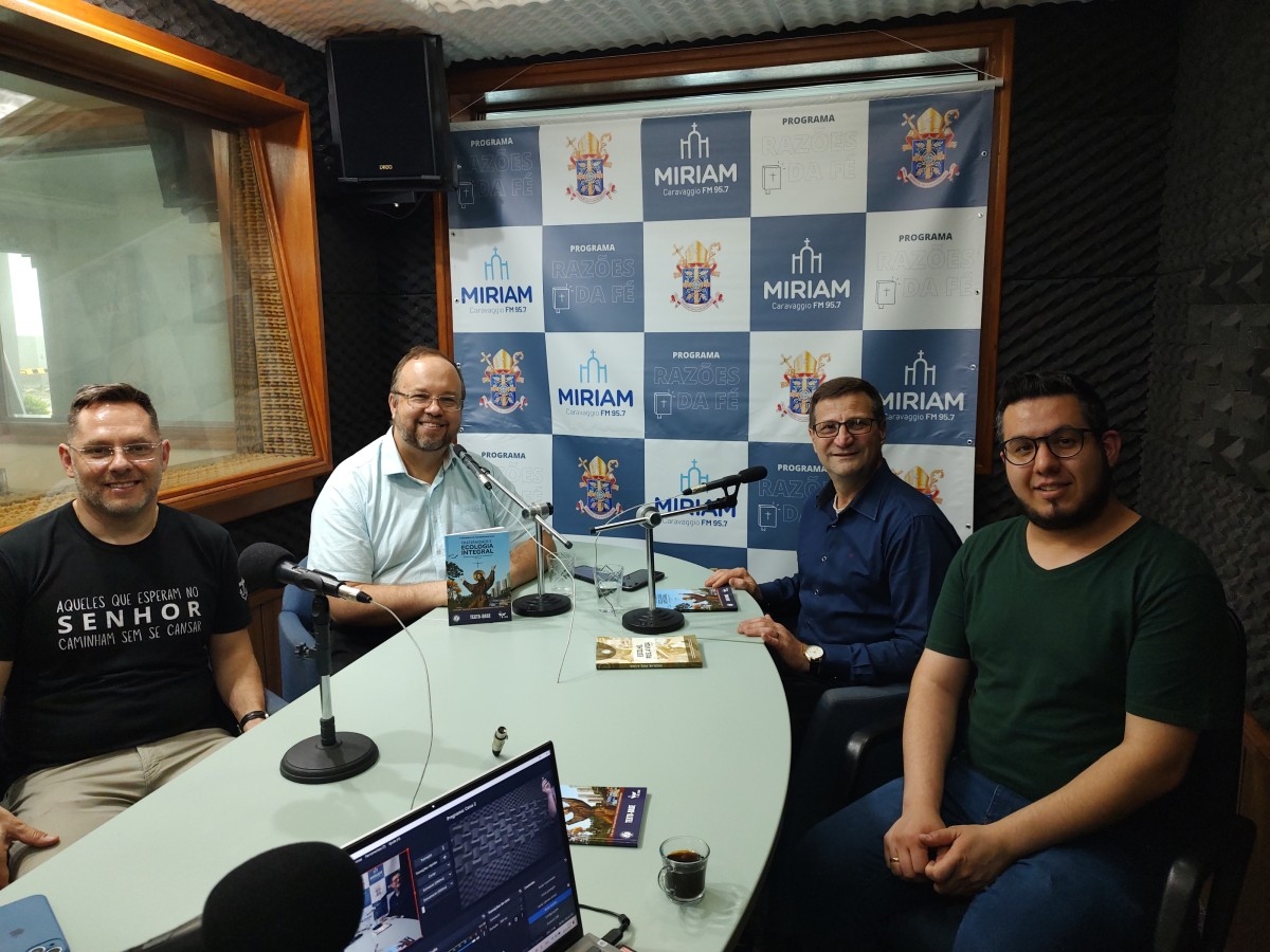 Padres Jean Poul Hansen, Leonardo Pereira e Anesio Ferla são os convidados do Razões da Fé no dia 1º de dezembro