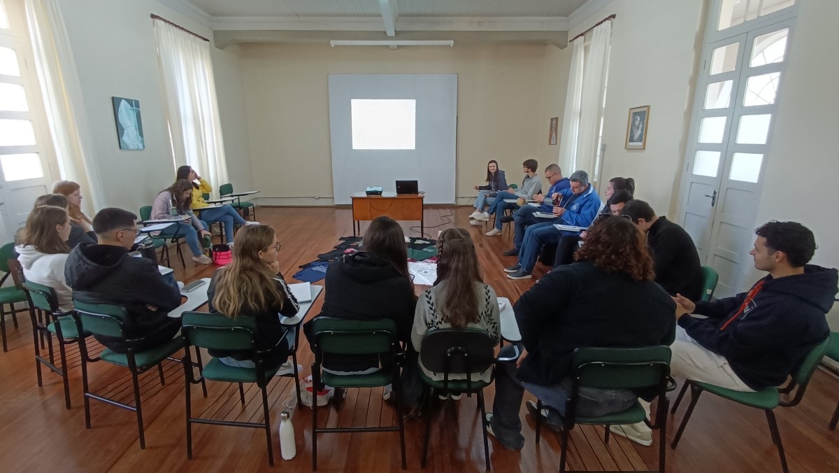Setor Juventude promove formação para lideranças de grupos e movimentos de jovens da Diocese de Caxias do Sul