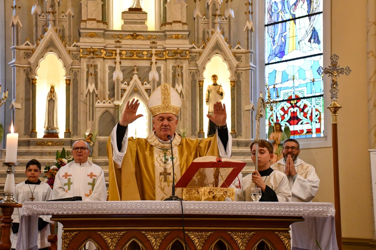 Dom José Gislon preside Missa em ação de graças pelos 50 anos do Cursilho em Garibaldi