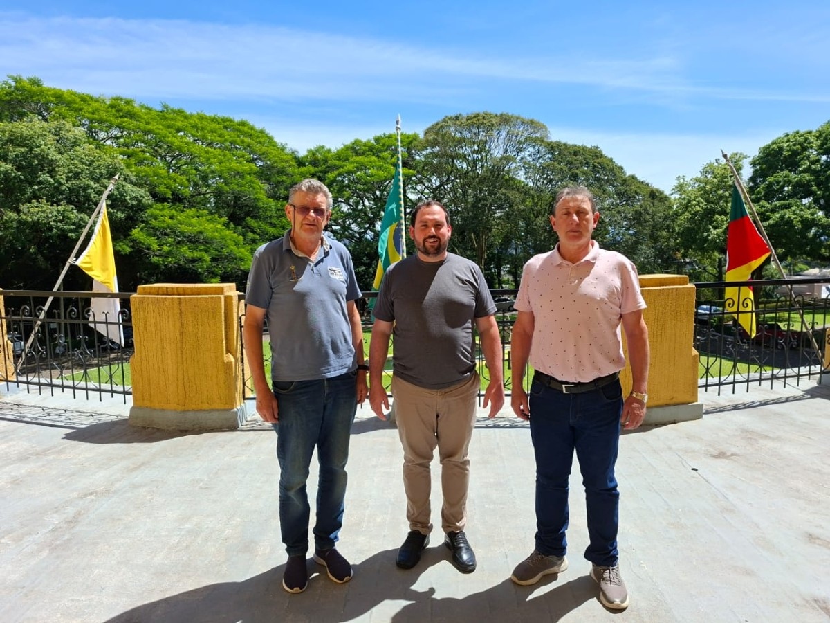 Padres da Diocese de Caxias do Sul participam do Encontro Regional de Presbíteros, em São Leopoldo