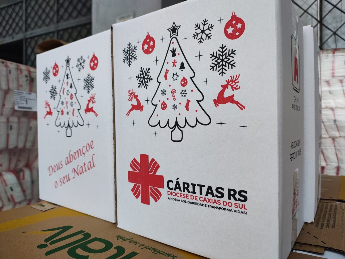 Inicia a entrega das cestas da campanha Natal da Esperança para as Paróquias da Diocese de Caxias do Sul