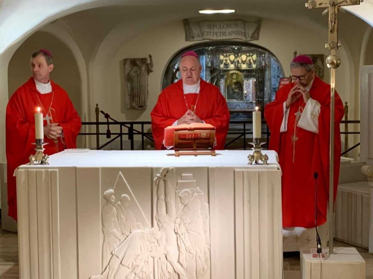 Dom José Gislon preside Santa Missa na Basílica de São Pedro, em Roma