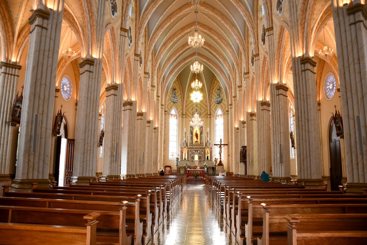 Paróquia São Pedro de Garibaldi celebra 100 anos da construção da atual Igreja Matriz
