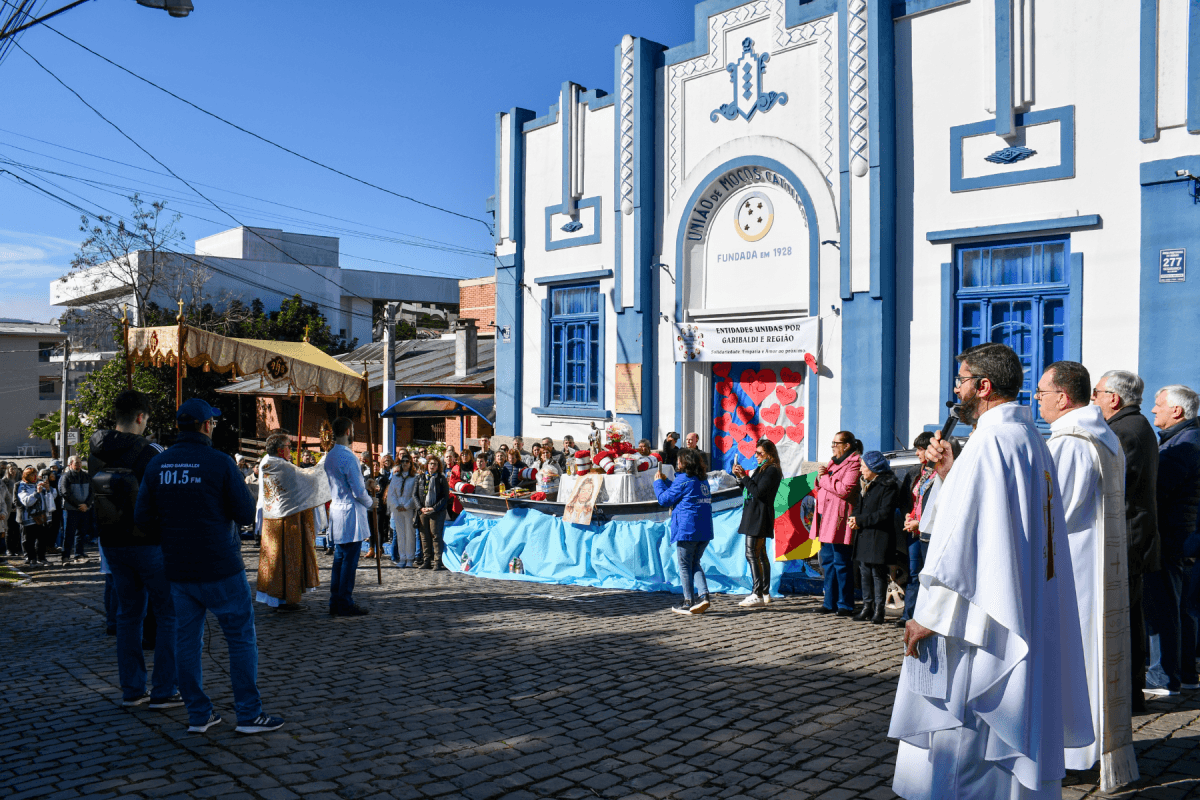 Corpus Christi na Região Pastoral de Garibaldi: amor à Eucaristia e solidariedade