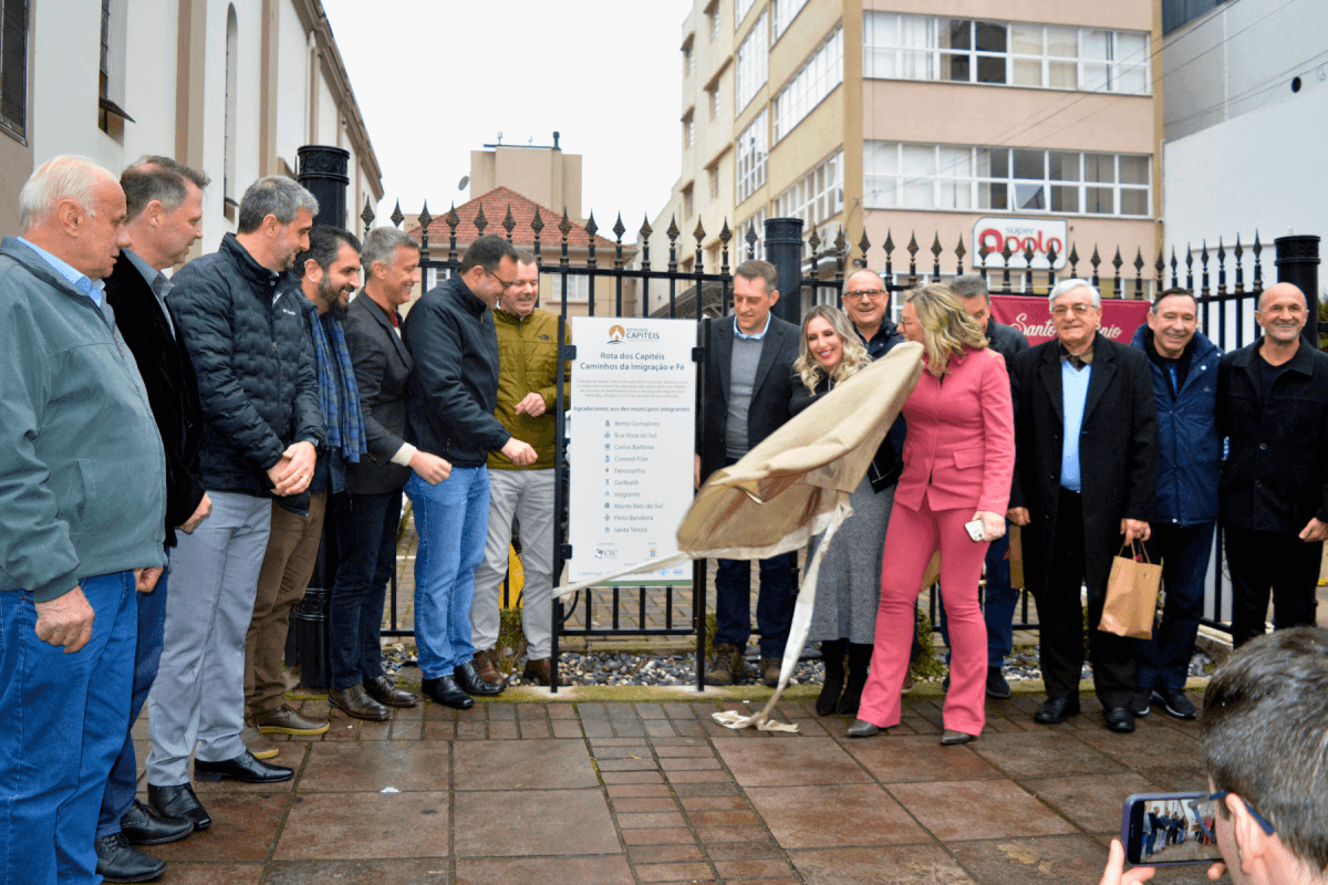 Santuário Santo Antônio de Bento Gonçalves é o primeiro local sinalizado pelo projeto Rota dos Capitéis