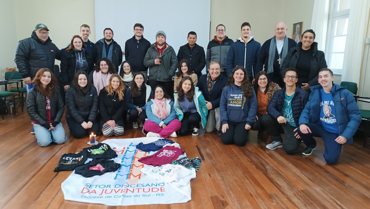 Coordenadores do Serviço de Evangelização Juvenil do RS visitam o Setor Juventude da Diocese de Caxias do Sul