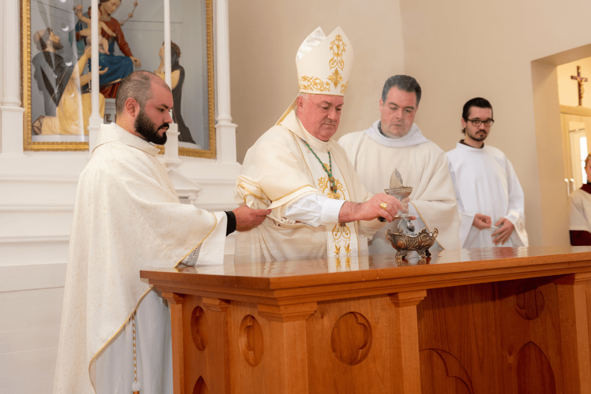 Paróquia de Antônio Prado realiza solenidade de dedicação da igreja da comunidade Nossa Senhora do Rosário