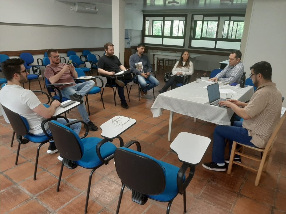 Coordenação de Pastoral reúne assessorias para acertar detalhes do encontro com os candidatos a prefeito de Caxias