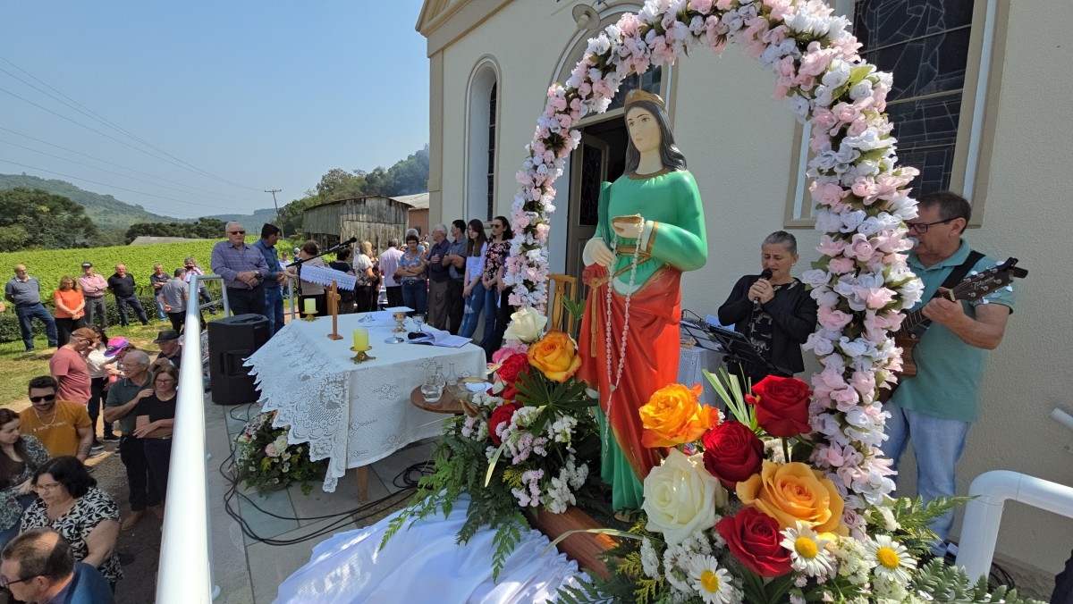 Comunidade de Santa Lúcia celebra 100 anos da inauguração da igreja, em Antônio Prado