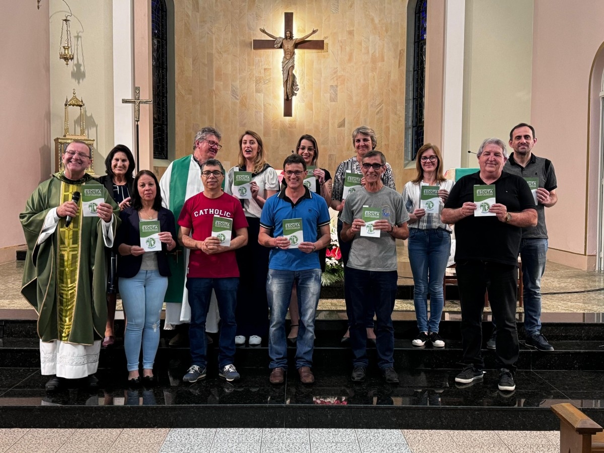 Missa na Paróquia Mãe de Deus, em Carlos Barbosa, marca o envio da equipe de coordenação da Região Pastoral de Garbaldi