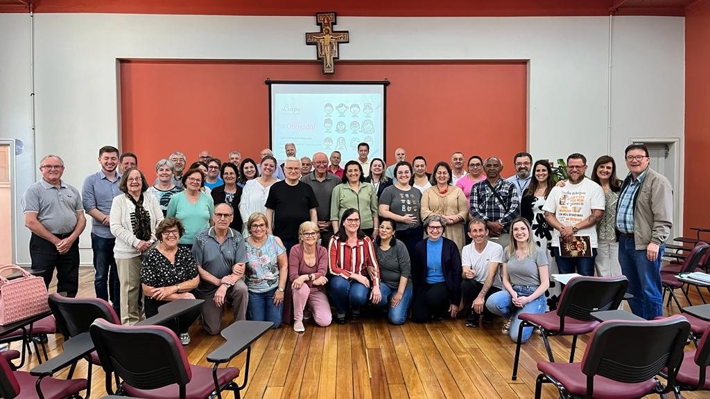 Região Pastoral de Caxias do Sul conclui capacitação em luto, trauma, primeiros socorros psicológicos no território da fé