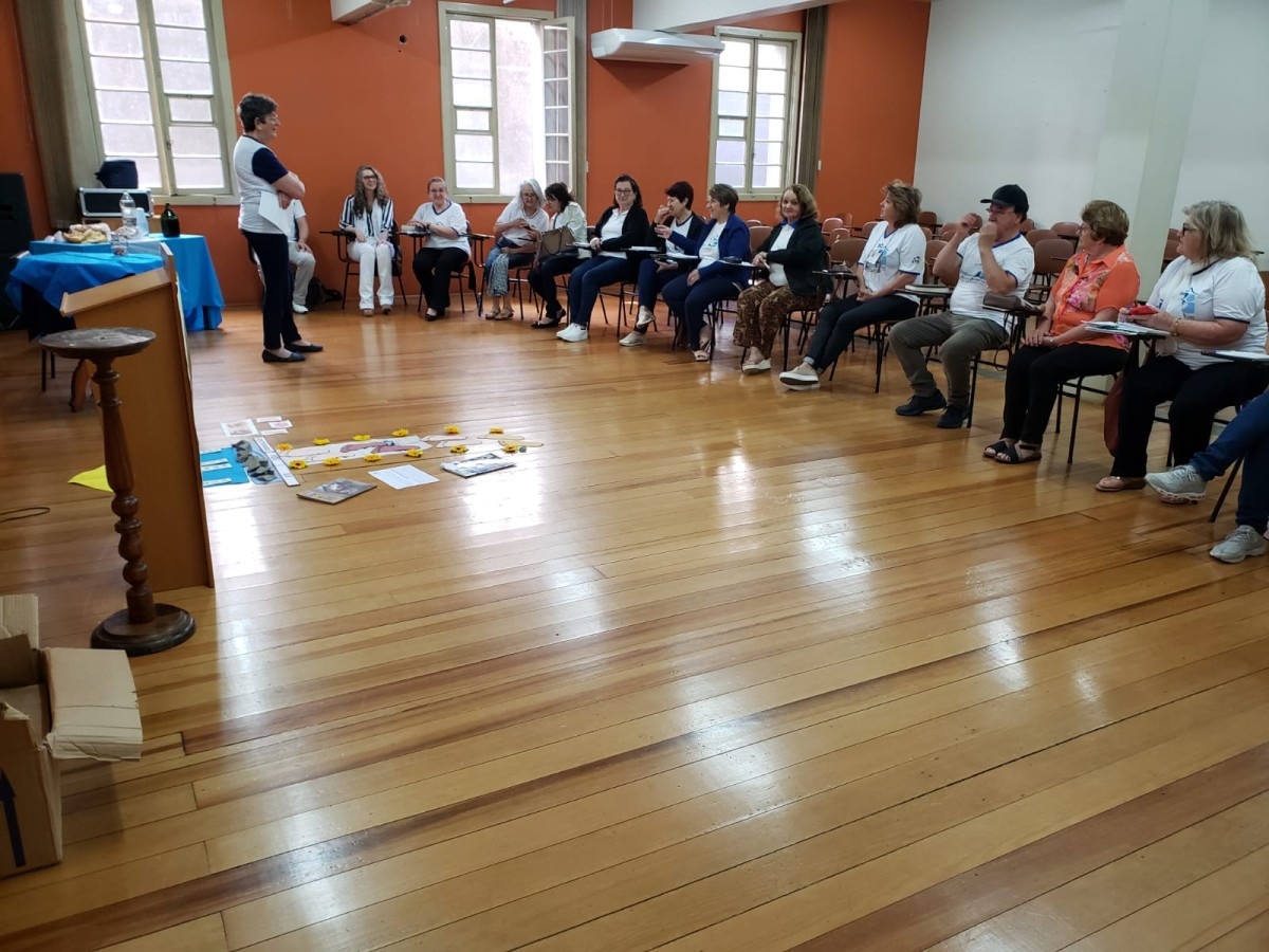Pastoral da Pessoa Idosa da Diocese de Caxias do Sul reúne coordenações paroquiais em assembleia avaliativa