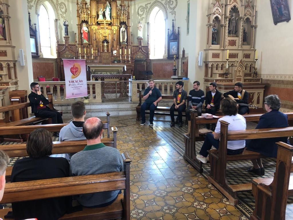 "Mate Papo Vocacional" marcou domingo de Missa Vocacional no Santuário de Caravaggio