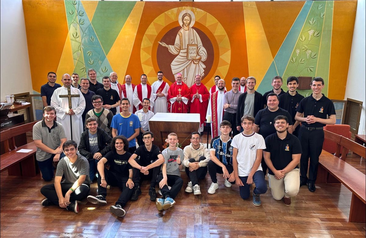 Foto de capa da notícia Diocese de Caxias do Sul acolhe o encontro "Interseminários", com seminaristas de Caxias e Montenegro